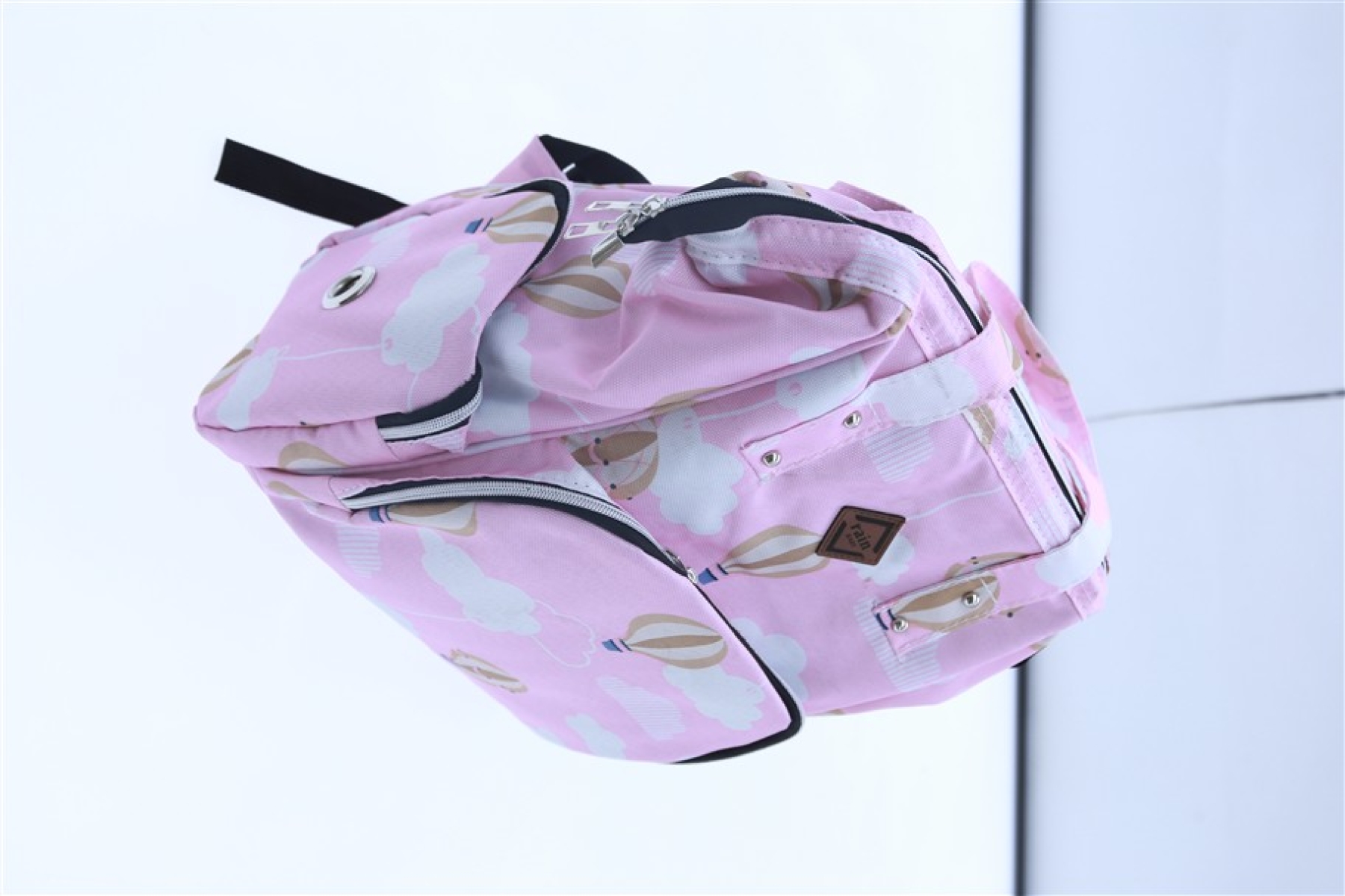 PEMBE