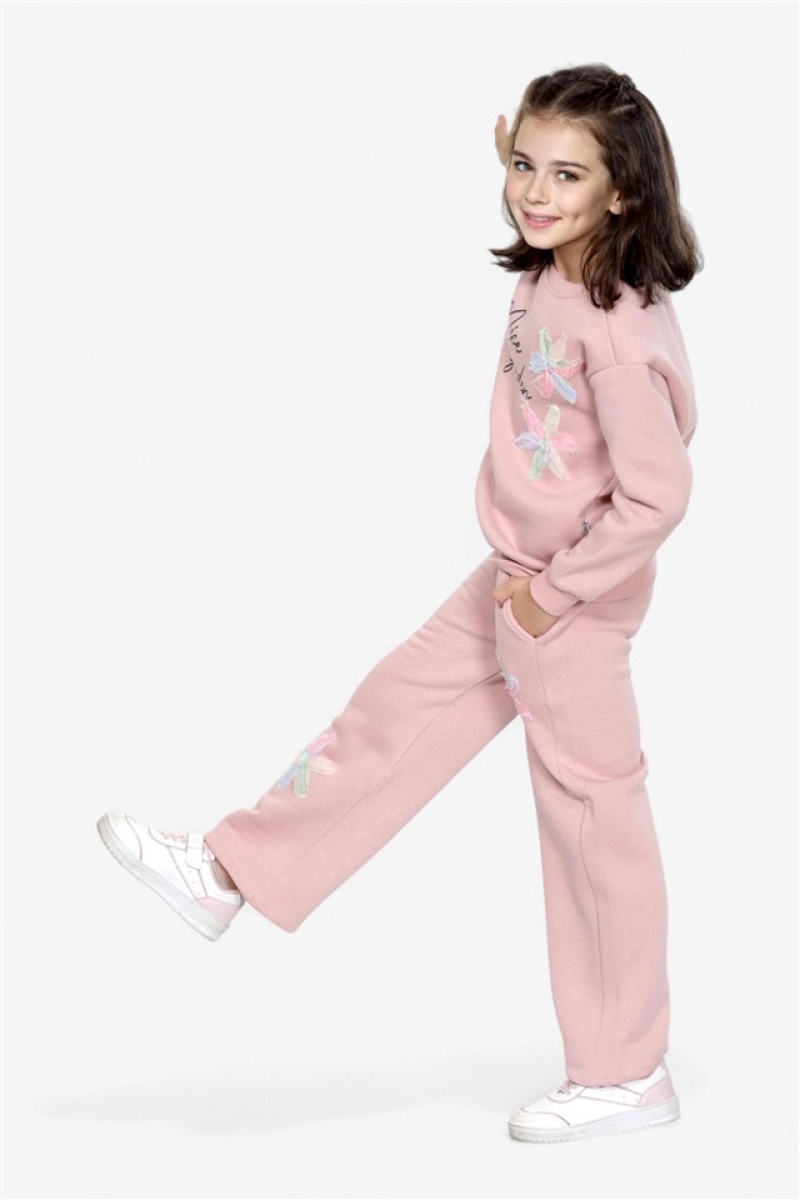 PEMBE