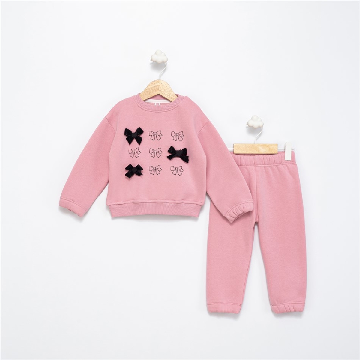 PEMBE