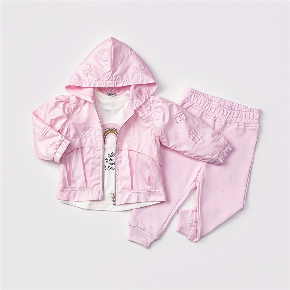 PEMBE