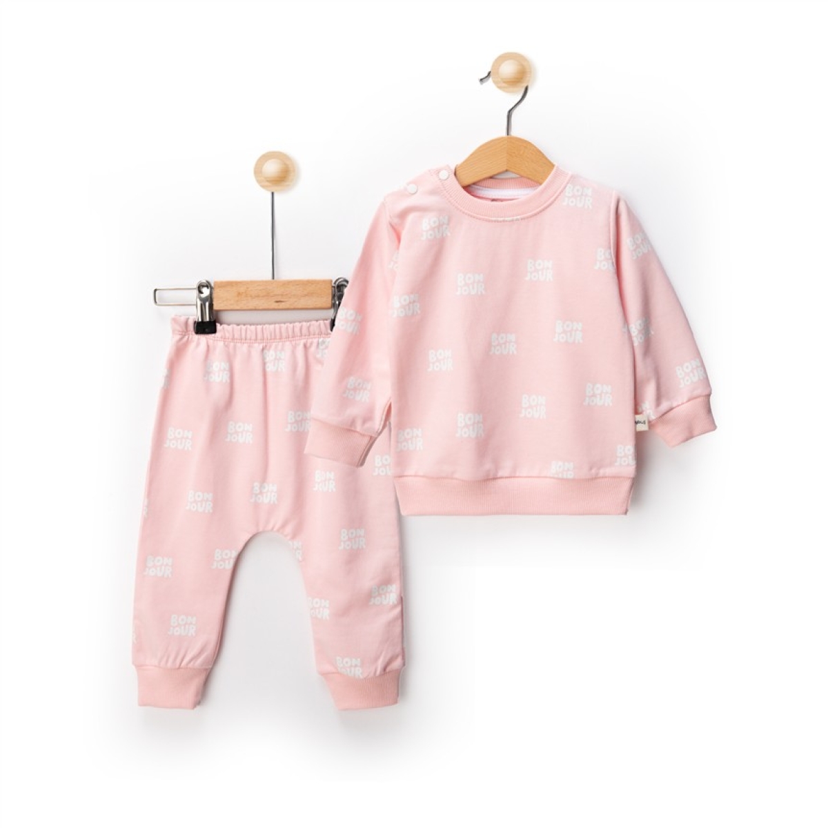PEMBE
